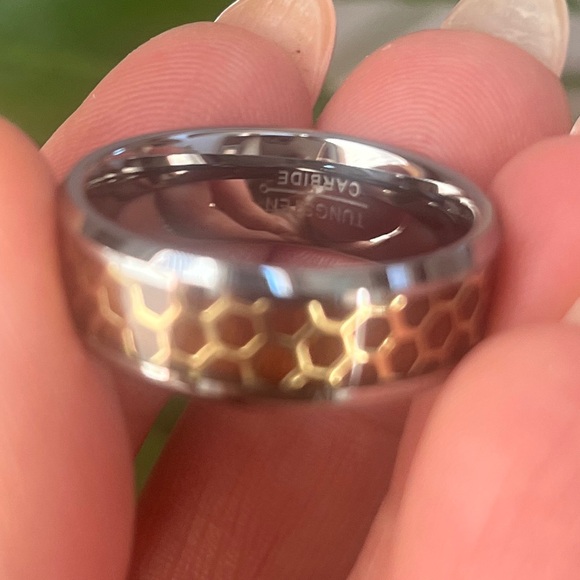 8MM HONEYCOMB CUT TUNGSTEN WEDDING BAND RING - Picture 8 of 11